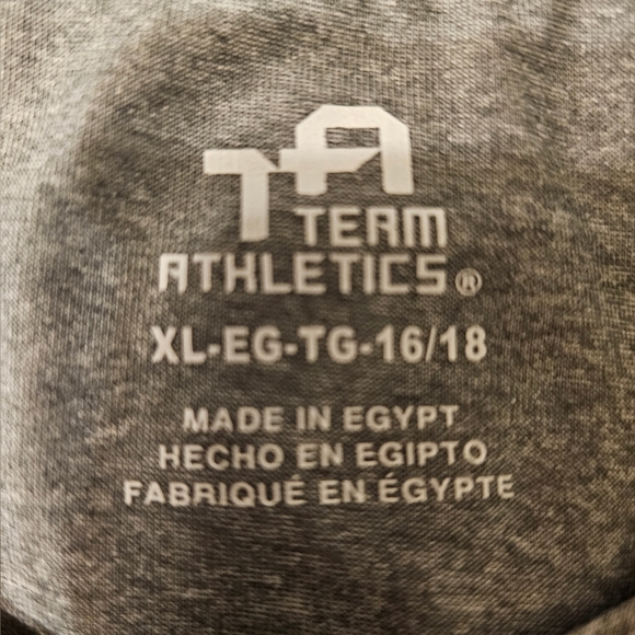 NWT Kentucky Wildcats boys tank top. Size: XL (boys 16/18) - Picture 6 of 6